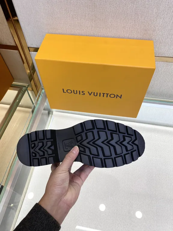 Louis Vuitton Shoe 